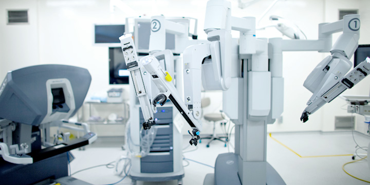 Singapore Fortis surgical Hospital da-Vinci-Robotic-Surgery equipment